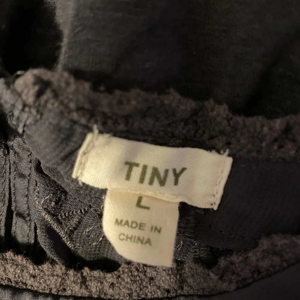 Tiny X Anthropologie Women's Embroidered Eyelet Lace Trim Sleeveless top Size L - Picture 6 of 13